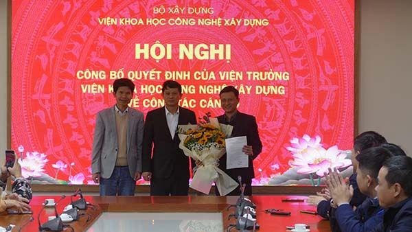 Hội nghị Công bố quyết định đổi tên phòng và giao nhiệm vụ cho cán bộ Trung tâm tư vấn chống ăn mòn và xây dựng